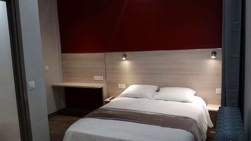 Imagen de la habitación del H&ocirc;tel Aix Europe. Foto 13