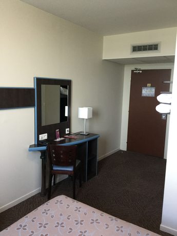 Imagen de la habitación del H&ocirc;tel Akena Gaillac. Foto 2
