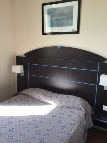 Imagen de la habitación del H&ocirc;tel Akena Gaillac. Foto 10