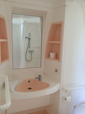 Imagen de la habitación del H&ocirc;tel Akena Gaillac. Foto 11