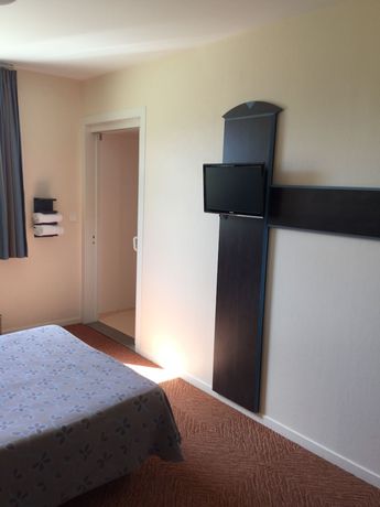 Imagen de la habitación del H&ocirc;tel Akena Gaillac. Foto 14