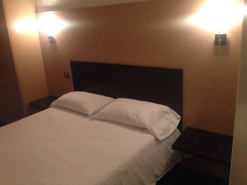 Imagen de la habitación del Hôtel Akena Pierrelaye. Foto 8