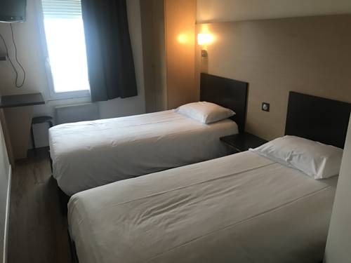 Imagen de la habitación del Hôtel Akena Pierrelaye. Foto 11