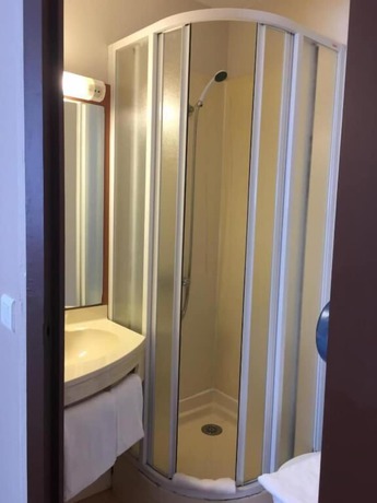 Imagen de la habitación del H&ocirc;tel Amarante Besan&ccedil;on Micropolis. Foto 12