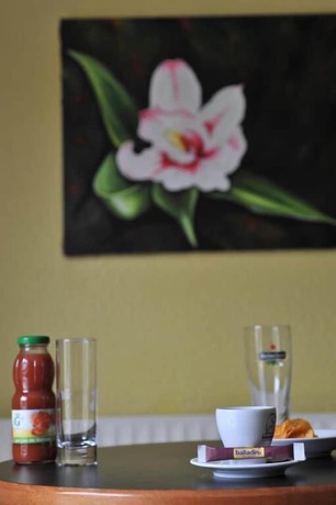 Imagen del bar/restaurante del H&ocirc;tel Amarante Besan&ccedil;on Micropolis. Foto 5