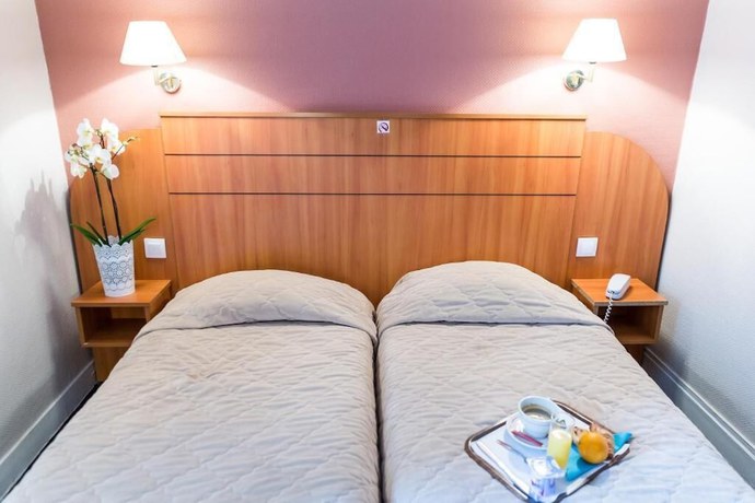 Imagen de la habitación del H&ocirc;tel Astrid, Rouen. Foto 2