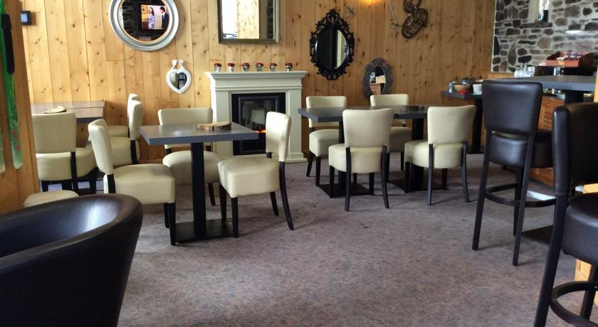 Imagen general del Hôtel Au Bon Accueil. Foto 6