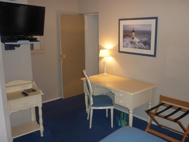 Imagen de la habitación del H&ocirc;tel Au Grand Duquesne. Foto 13