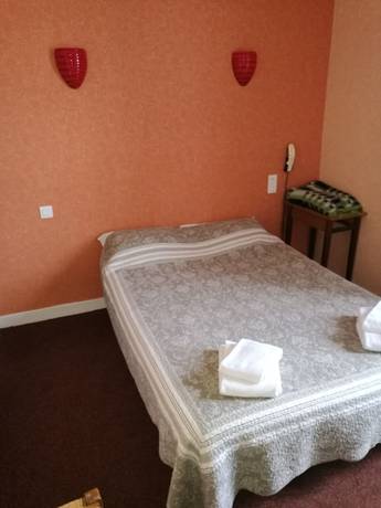 Imagen de la habitación del H&ocirc;tel Au jardin St Michel. Foto 4