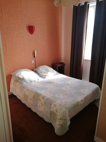 Imagen de la habitación del H&ocirc;tel Au jardin St Michel. Foto 8