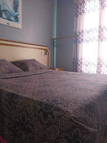 Imagen de la habitación del Hôtel Azur. Foto 8