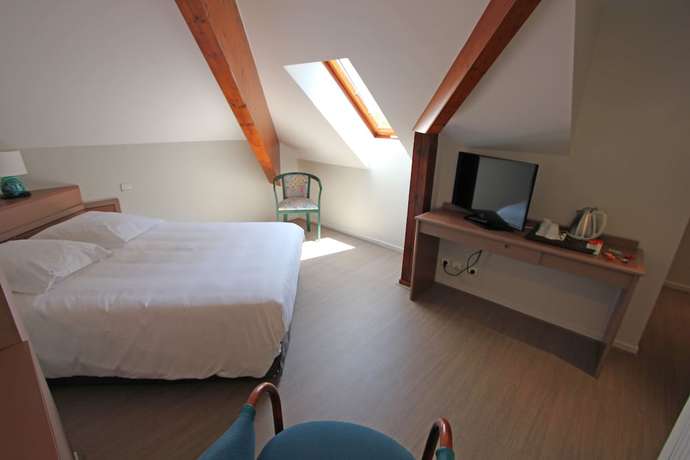 Imagen de la habitación del H&ocirc;tel Beau Rivage, Charavines. Foto 5
