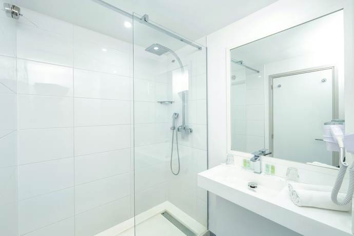 Imagen de la habitación del H&ocirc;tel Beaurivage. Foto 9