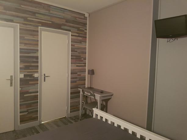 Imagen de la habitación del H&ocirc;tel Berni&egrave;res. Foto 4