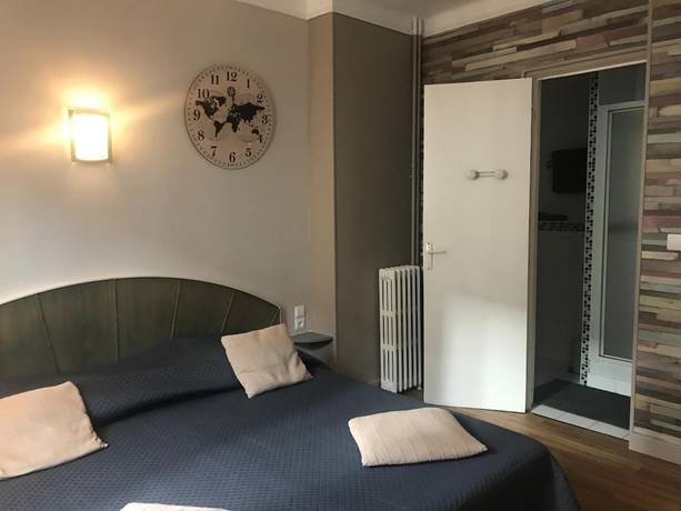Imagen de la habitación del H&ocirc;tel Berni&egrave;res. Foto 6