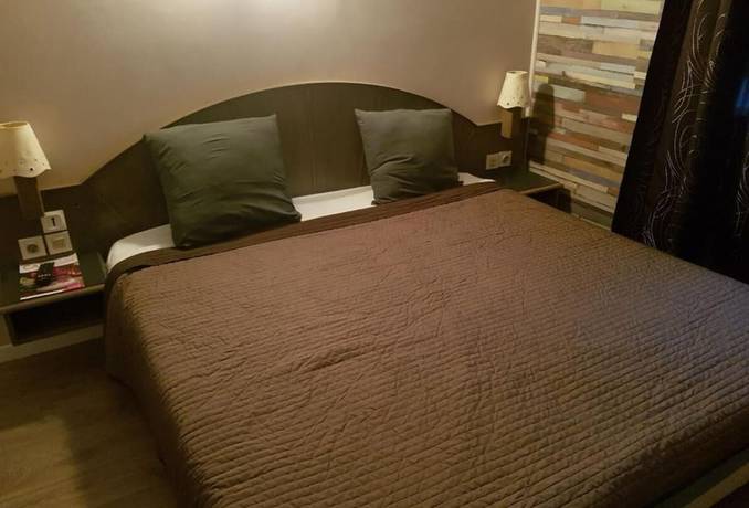 Imagen de la habitación del H&ocirc;tel Berni&egrave;res. Foto 10