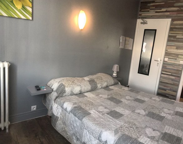 Imagen de la habitación del H&ocirc;tel Berni&egrave;res. Foto 11