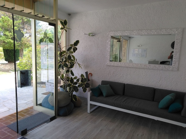 Imagen de los interiores del Hôtel Castel Sainte Anne. Foto 18