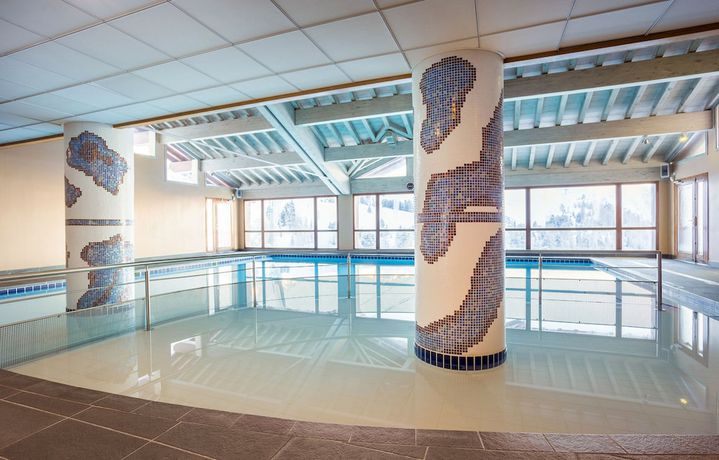 Imagen de la piscina del Hôtel Club Mmv Les 2 Domaines. Foto 17