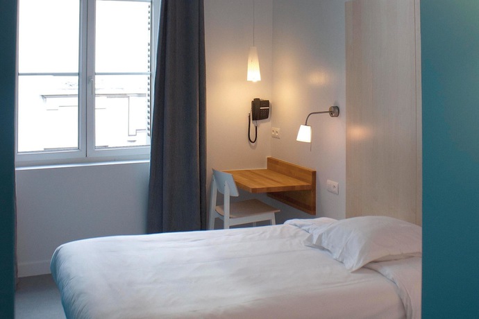 Imagen de la habitación del H&ocirc;tel Continental, SAINT ETIENNE. Foto 2