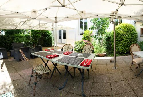 Imagen general del H&ocirc;tel De France, Lillebonne. Foto 5