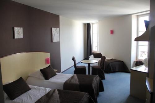Imagen de la habitación del H&ocirc;tel De France, Montmorillon. Foto 5