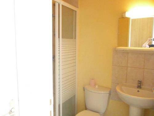 Imagen de la habitación del H&ocirc;tel De La Gare, PERIGUEUX. Foto 3