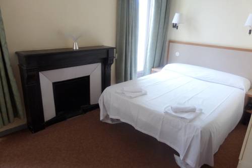 Imagen de la habitación del H&ocirc;tel De La Gare, Romans-sur-Is&egrave;re. Foto 5
