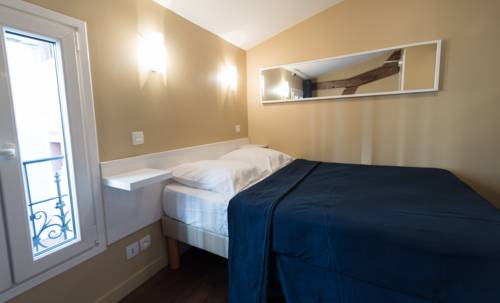 Imagen de la habitación del H&ocirc;tel De La Gare, Villeneuve-Saint-Georges. Foto 10