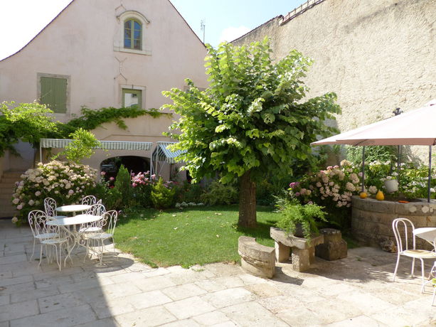 Imagen de los exteriores del H&ocirc;tel De La Halle. Foto 16