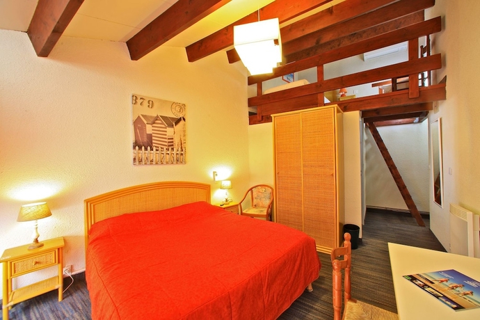 Imagen de la habitación del Hôtel De La Plage, Saint-Pierre-d'Oleron. Foto 4