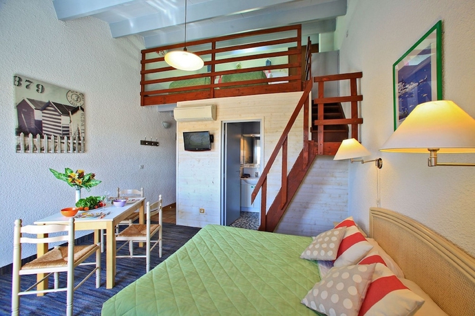 Imagen de la habitación del H&ocirc;tel De La Plage, Saint-Pierre-d'Oleron. Foto 6