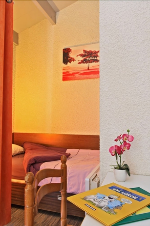 Imagen de la habitación del H&ocirc;tel De La Plage, Saint-Pierre-d'Oleron. Foto 9