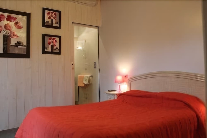 Imagen de la habitación del H&ocirc;tel De La Plage, Saint-Pierre-d'Oleron. Foto 12