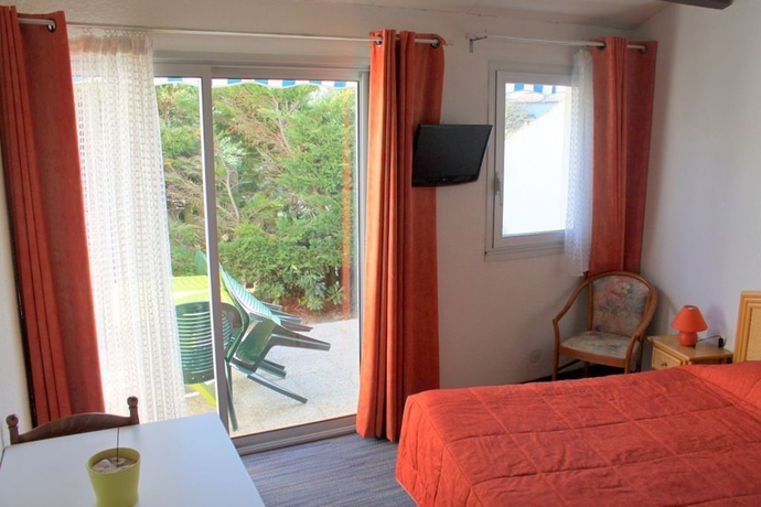Imagen de la habitación del H&ocirc;tel De La Plage, Saint-Pierre-d'Oleron. Foto 13