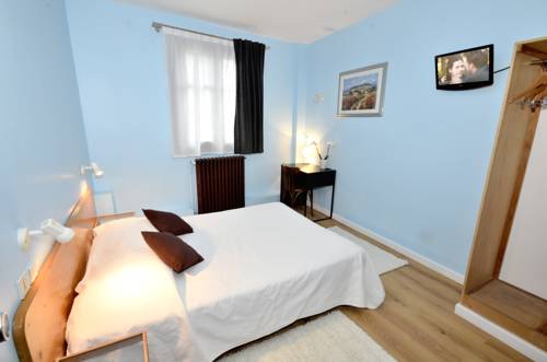 Imagen de la habitación del Hôtel De L'ours. Foto 2