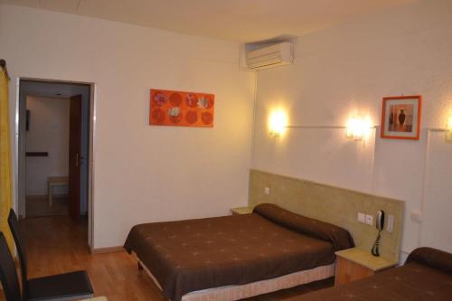 Imagen de la habitación del H&ocirc;tel De Paris, Montpellier. Foto 10