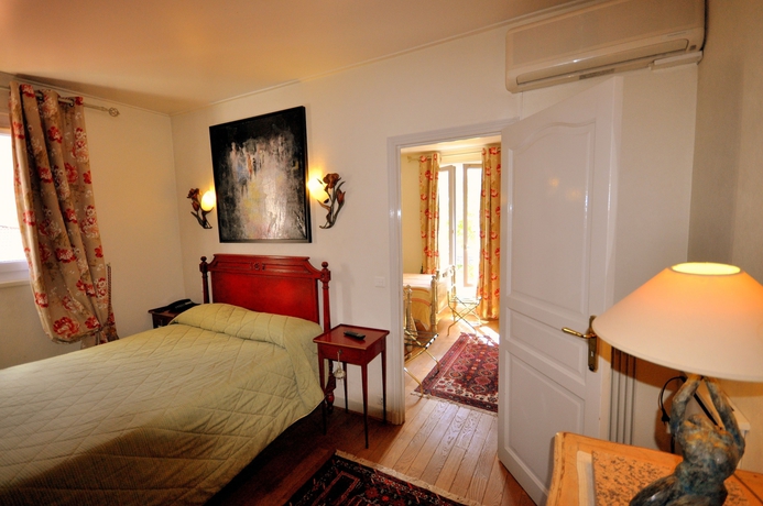 Imagen de la habitación del Hôtel Des Bains, Montparnasse. Foto 15