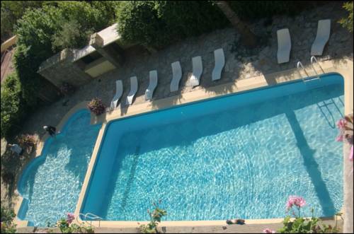 Imagen de la habitación del H&ocirc;tel Des Cascades Ecolodge. Foto 9
