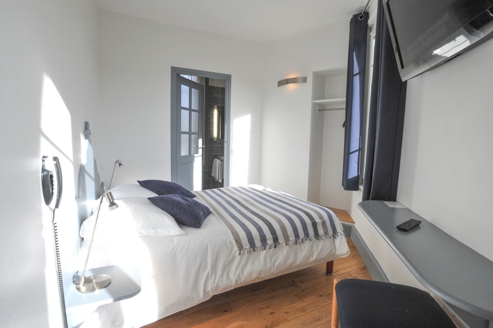 Imagen de la habitación del Hôtel Des Falaises. Foto 5
