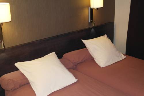 Imagen de la habitación del H&ocirc;tel Des Lys. Foto 7