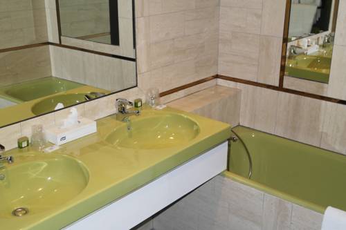 Imagen de la habitación del H&ocirc;tel Des Lys. Foto 8
