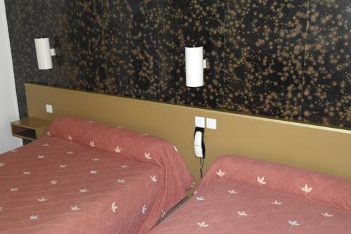 Imagen de la habitación del H&ocirc;tel Des Lys. Foto 14