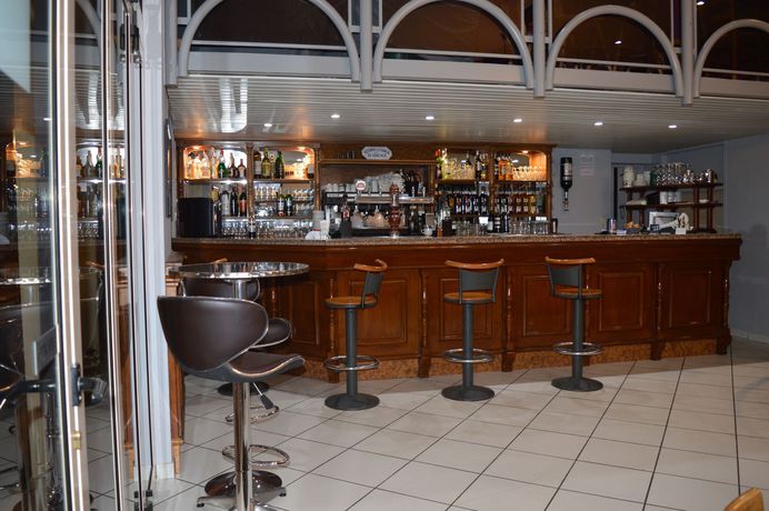 Imagen de la habitación del H&ocirc;tel Du Centre, Entraygues-sur-Truyere. Foto 12