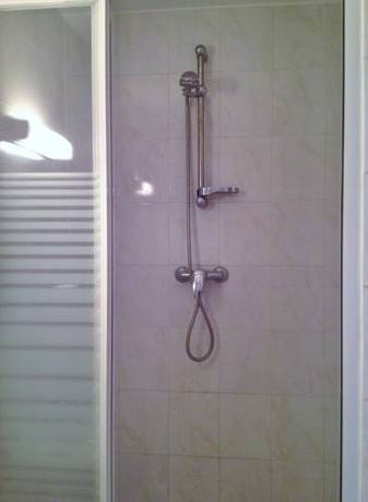 Imagen de la habitación del Hôtel Du Centre, Gare du Nord. Foto 11