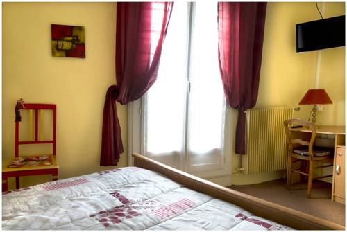 Imagen de la habitación del H&ocirc;tel Du Golfe, Balaruc Les Bains. Foto 7