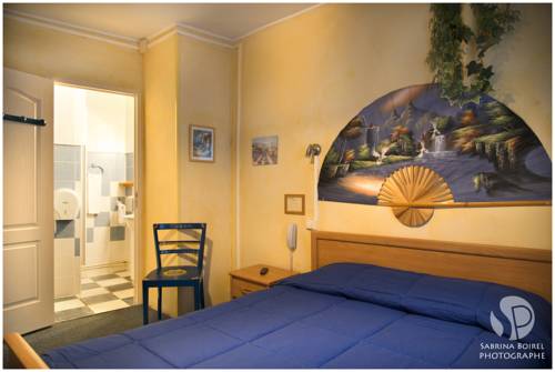 Imagen de la habitación del H&ocirc;tel Du Golfe, Balaruc Les Bains. Foto 9