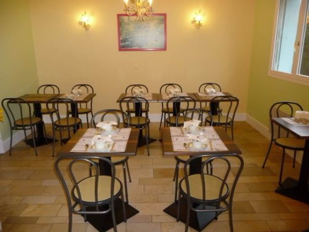 Imagen del bar/restaurante del Hôtel Du Haut Marais. Foto 2