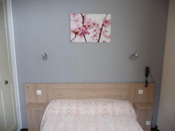 Imagen de la habitación del Hôtel Du Haut Marais. Foto 5