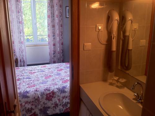 Imagen de la habitación del H&ocirc;tel Du Rangen. Foto 5